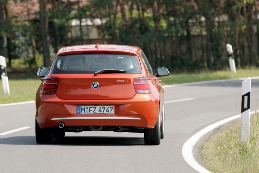  BMW 120d Urban Line 2011 года  (фото 89 из 193)